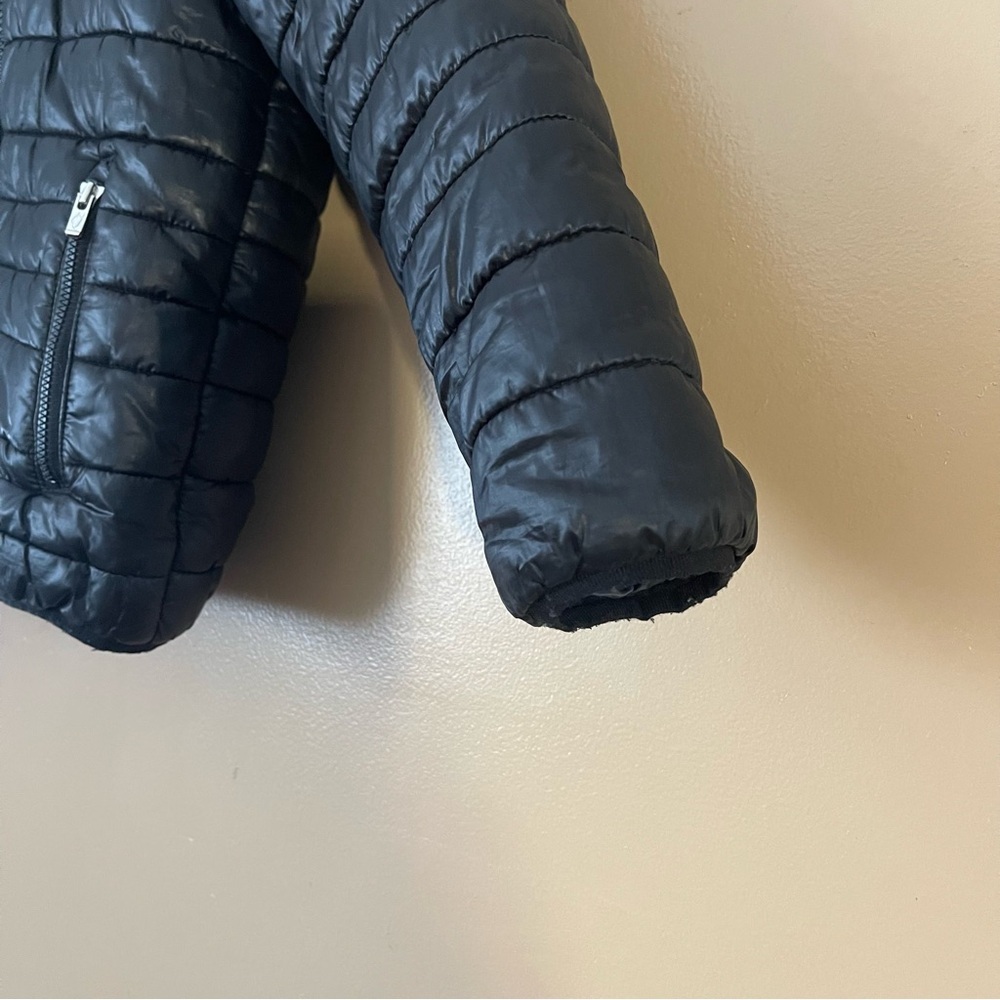 Nike Kids Black Puffer Jacket 5 Medium - Picture 4 of 10